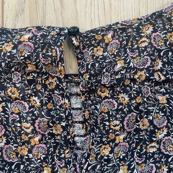 NWT Wonderly Tie Waist Woven Top, Size Medium - Picture 6 of 9